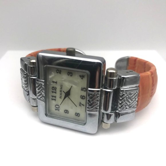 Narmi Women's Silver Tone Analog Quartz Cuff Watch F0406 New Battery - Picture 4 of 6